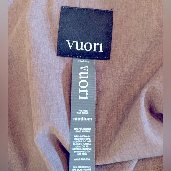 Vuori Women’s Outdoor Trainer Javket in mauve! - Picture 9 of 9